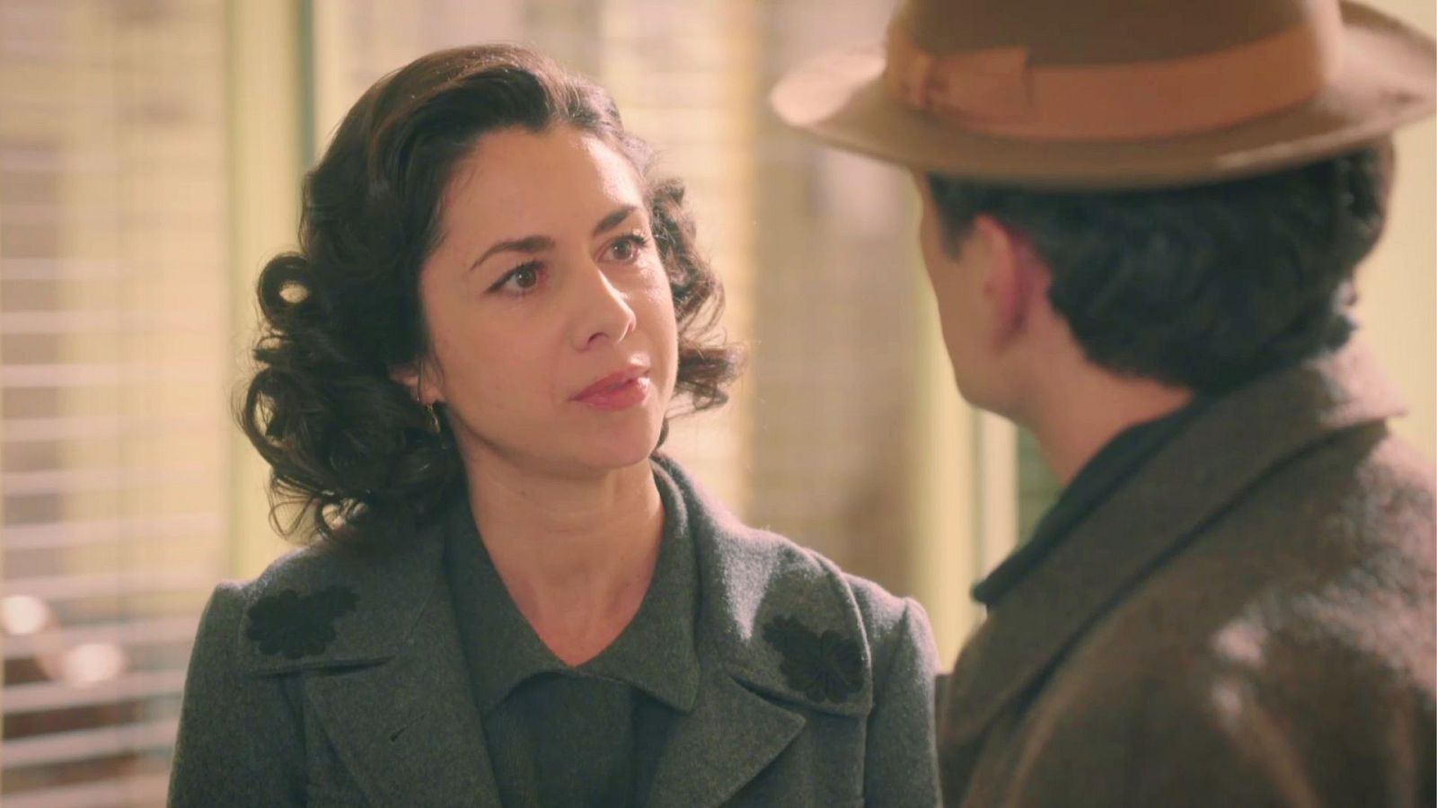 Lucía ha decidido irse a Venezuela - Salón de té La Moderna | Ver