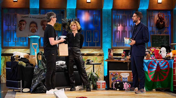 La Revuelta - Michelle Jenner y Diego González Rivas