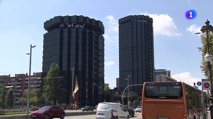 L'Informatiu - Govern i Moncloa celebren el retorn a Catalunya de la Fundació La Caixa