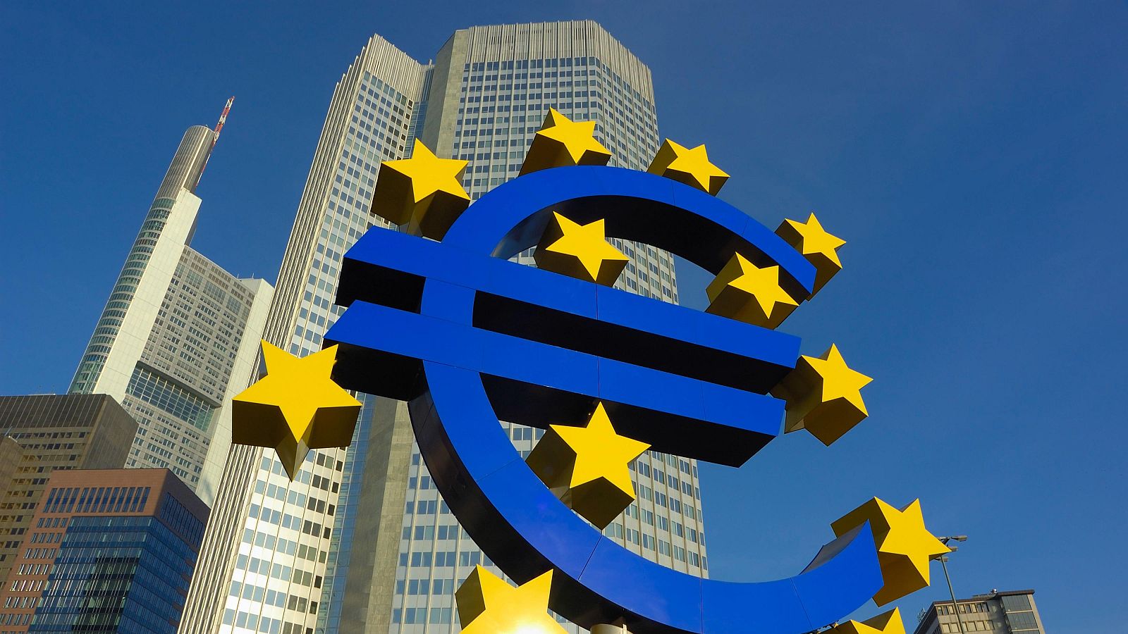 El BCE recorta los tipos de interés al 2,5% en medio de la incertidumbre | Ver