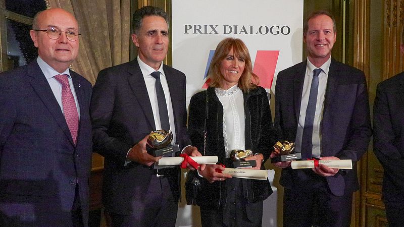 Indurain y Somarriba, galardonados por potenciar con el ciclismo el vínculo entre Francia y España