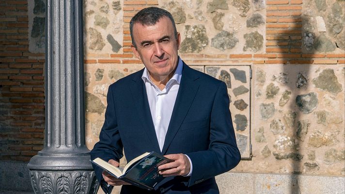 Telediario 1 - Lorenzo Silva publica su novela "Las fuerzas contrarias"