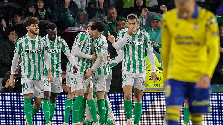 Resúmenes de LaLiga - Real Betis - UD Las Palmas: resumen del partido de la 27ª jornada de Liga | Primera
