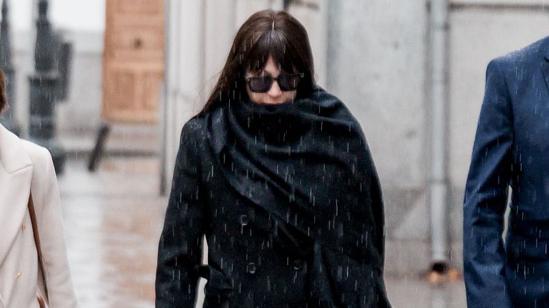 La expareja de Ábalos declaró ante el juez que acompañó al exministro en "varios viajes oficiales"