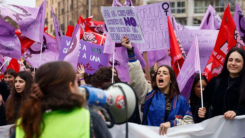 Telediario matinal en cuatro minutos - 08/03/2025 | Ver