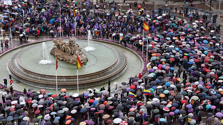 Fin de semana 24h - PSOE, Sumar y Podemos llaman a defender la lucha feminista ante "una ola reaccionaria"