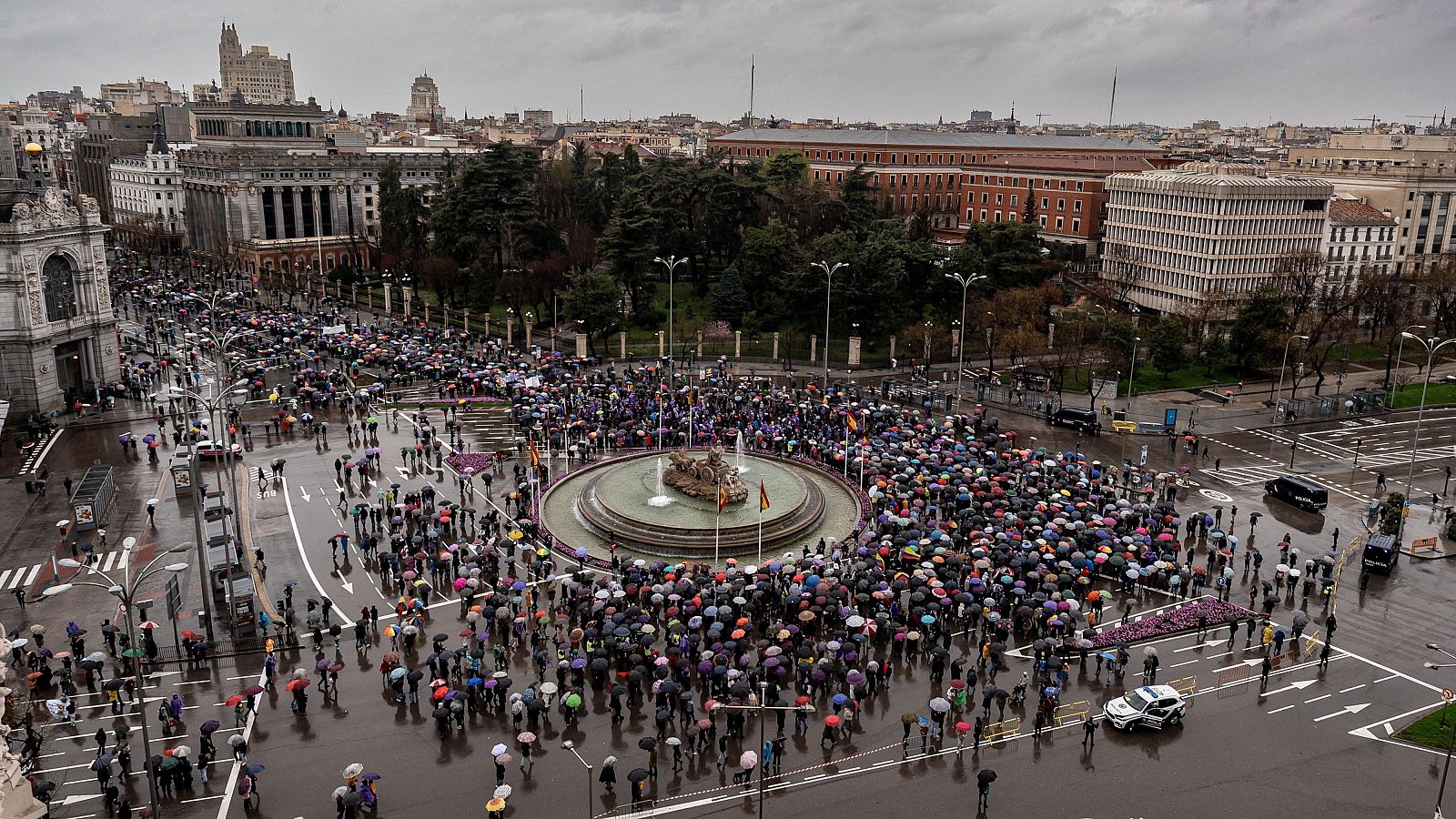 Telediario 1 en cuatro minutos - 08/03/25 - RTVE.es | Ver