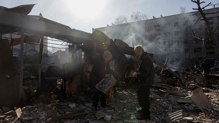 Telediario Fin de Semana - Rusia mata al menos a 14 personas en nuevos ataques contra Ucrania