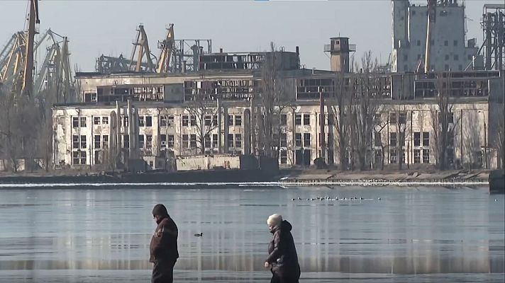 Telediario Fin de Semana - Moscú presenta un plan para reconstruir la acería Azovstal