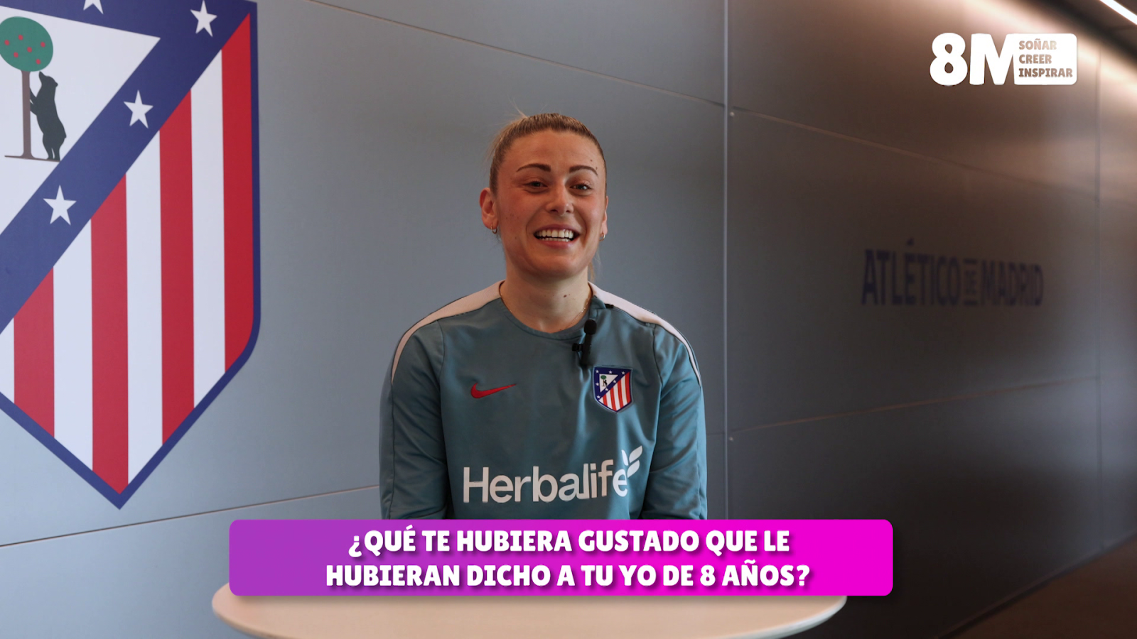 Por la igualdad - Carmen Menayo, futbolista profesional 1 - El mes de... | Ver