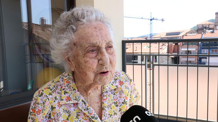 Telediario 1 - La genética extraordinaria de María Branyas, la anciana de 117 años, a estudio