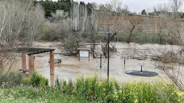 Telediario 1 - Consecuencias del temporal: ríos desbordados, carreteras cortadas y pueblos evacuados
