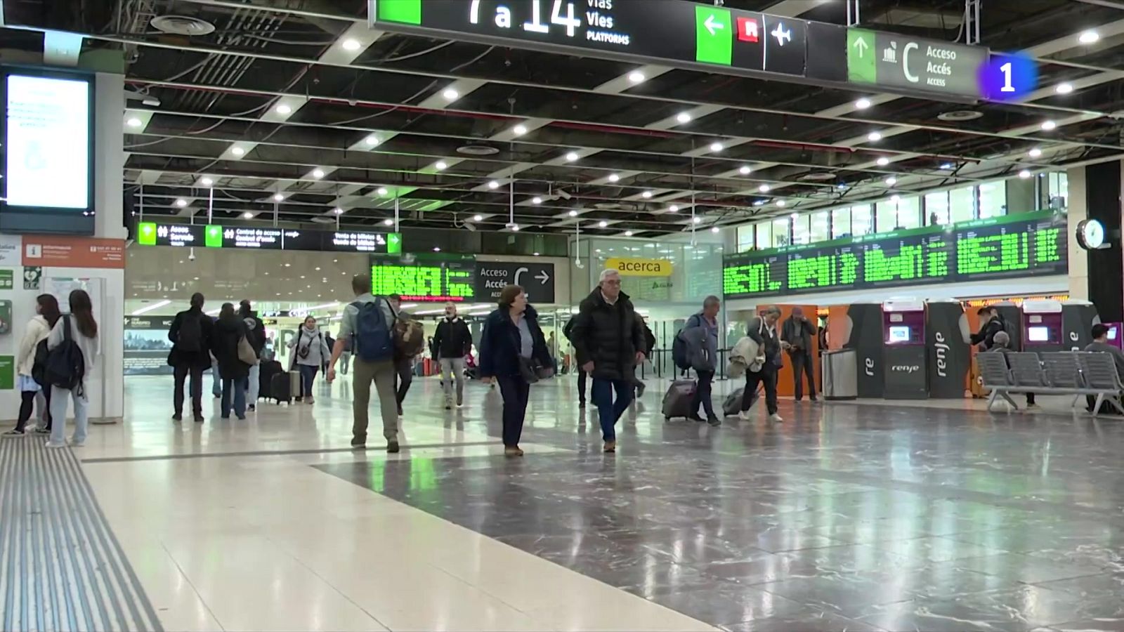 L'oposició demana responsabilitats pel caos de Rodalies - L'Informatiu | Ver