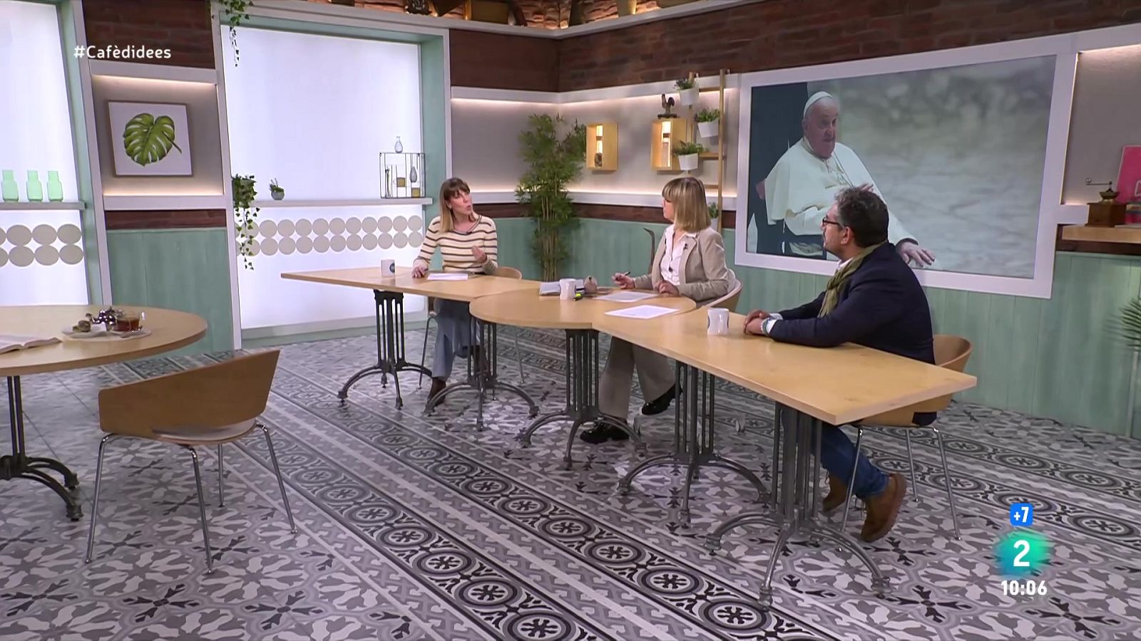 12 anys del papa Francesc: com comunica el Vaticà? - Cafè d'idees | Veure