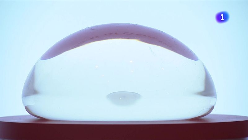 Les explantacions de pròtesis mamàries es dupliquen a Espanya en els últims 8 anys - L'Informatiu | Veure