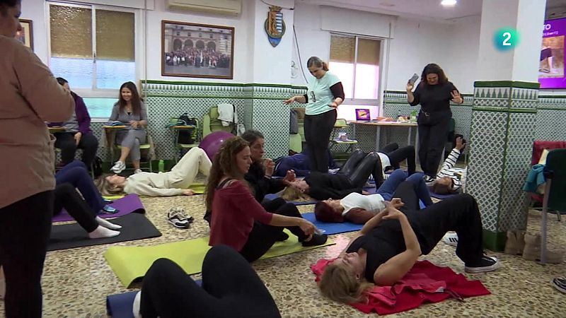 Asesorando a mujeres sordas sobre su autocuidado - En lengua de signos | Ver