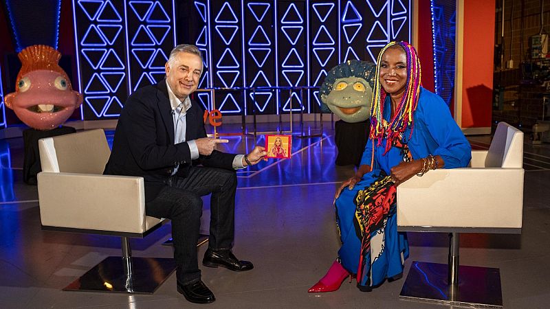 Plano general - Lucrecia - ver ahora