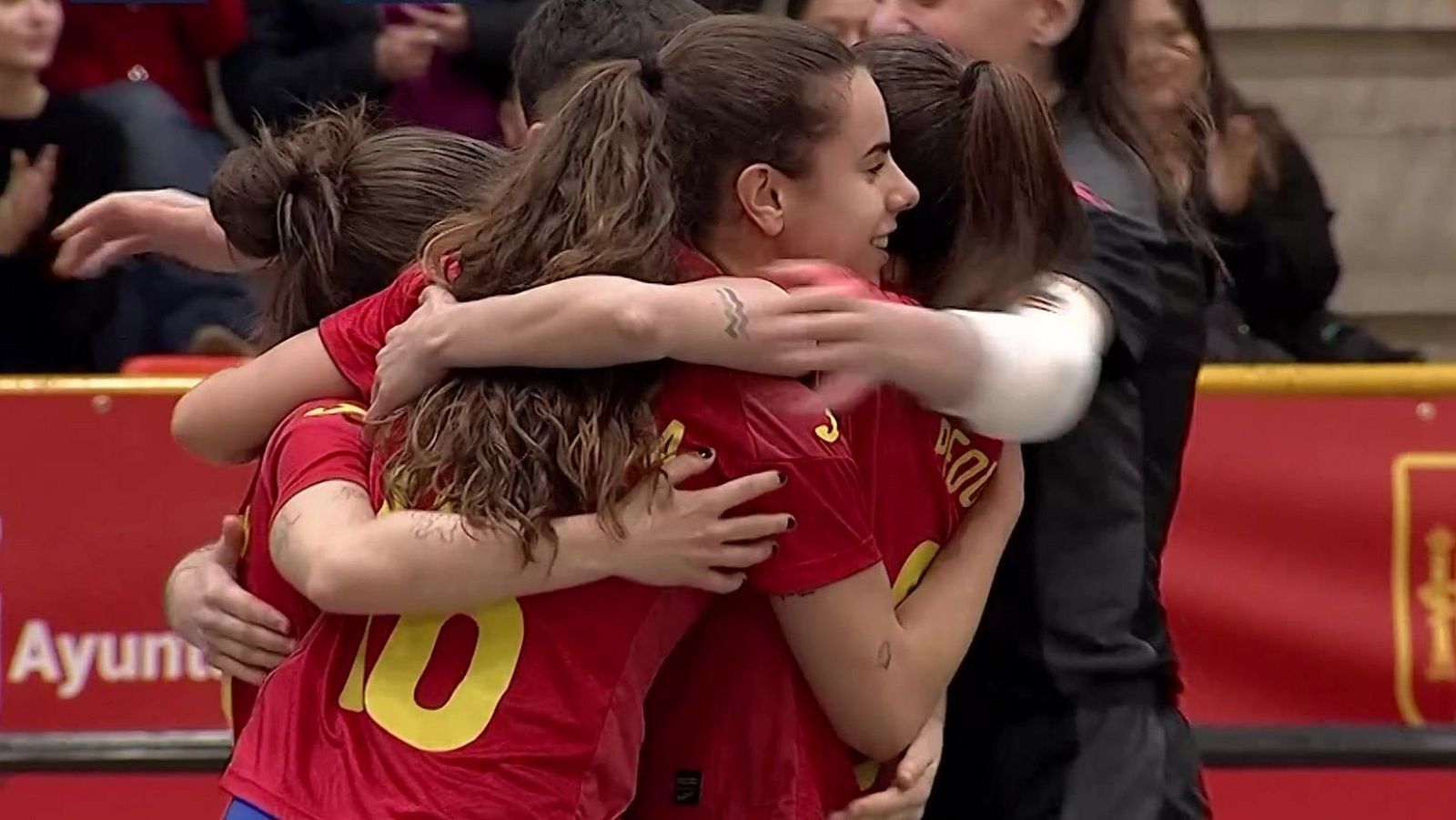 Las gemelas Córdoba dan la victoria a España ante Portugal - Fútbol Sala | Ver