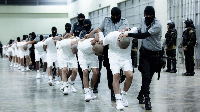 EE.UU. expulsa a El Salvador a 238 presuntos criminales venezolanos