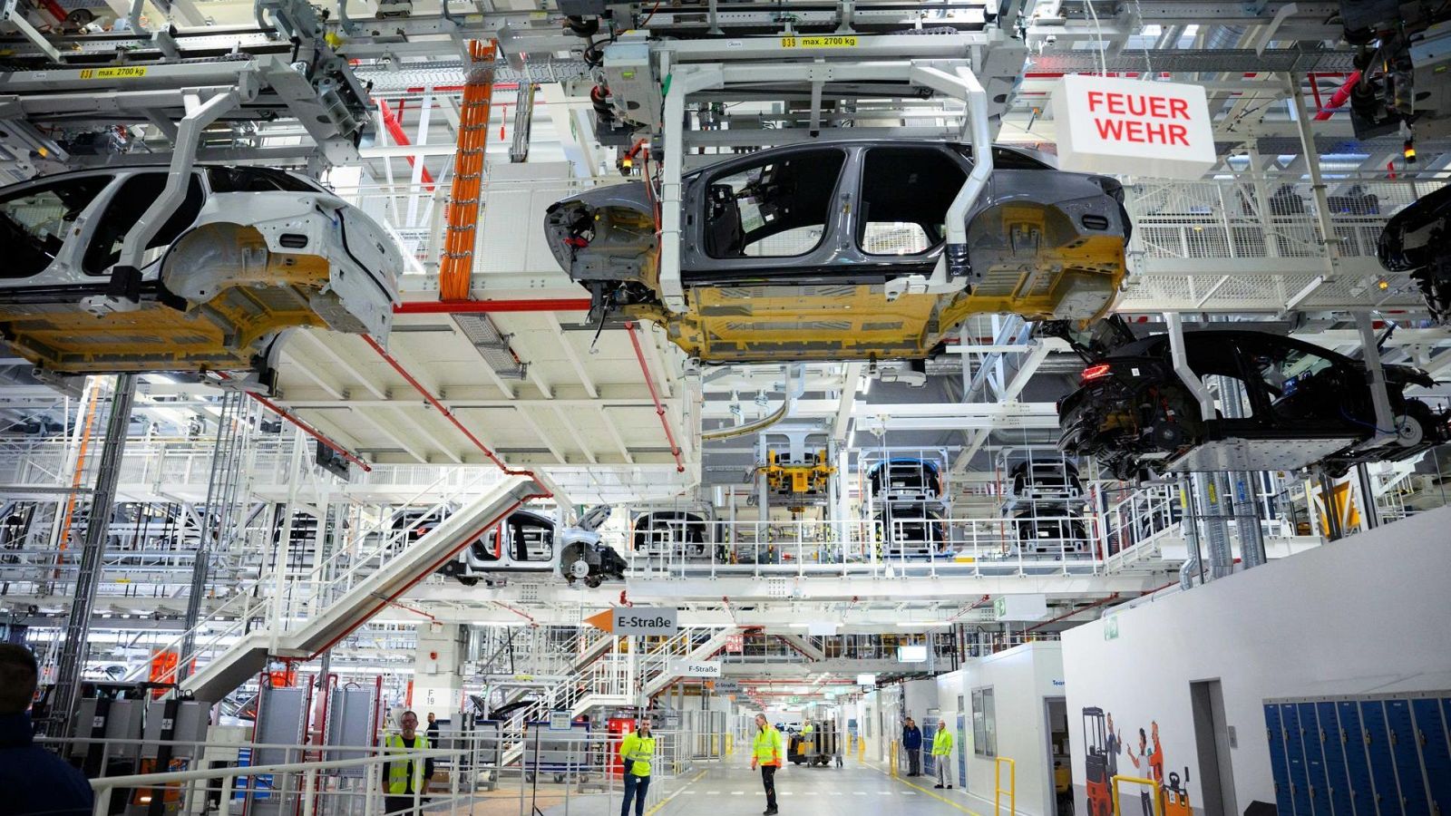 La OCDE revisa tres décimas al alza sus previsiones de crecimiento para España hasta el 2,6% en 2025 - Telediario 1 | Ver