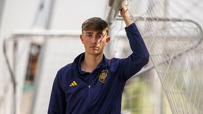 As es Dean Huijsen: el central hispano-holands que ha dado el salto a la absoluta con Espaa