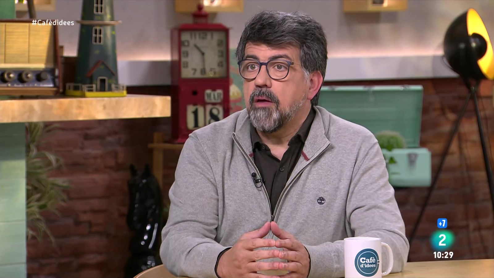 Genís Roca: "No podem deixar de fer servir tecnologia a les aules" - Cafè d'idees | Veure