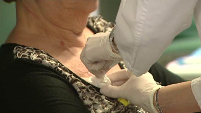 Oncólogos denuncian que el sector privado dificulta recetar fármacos de última generación