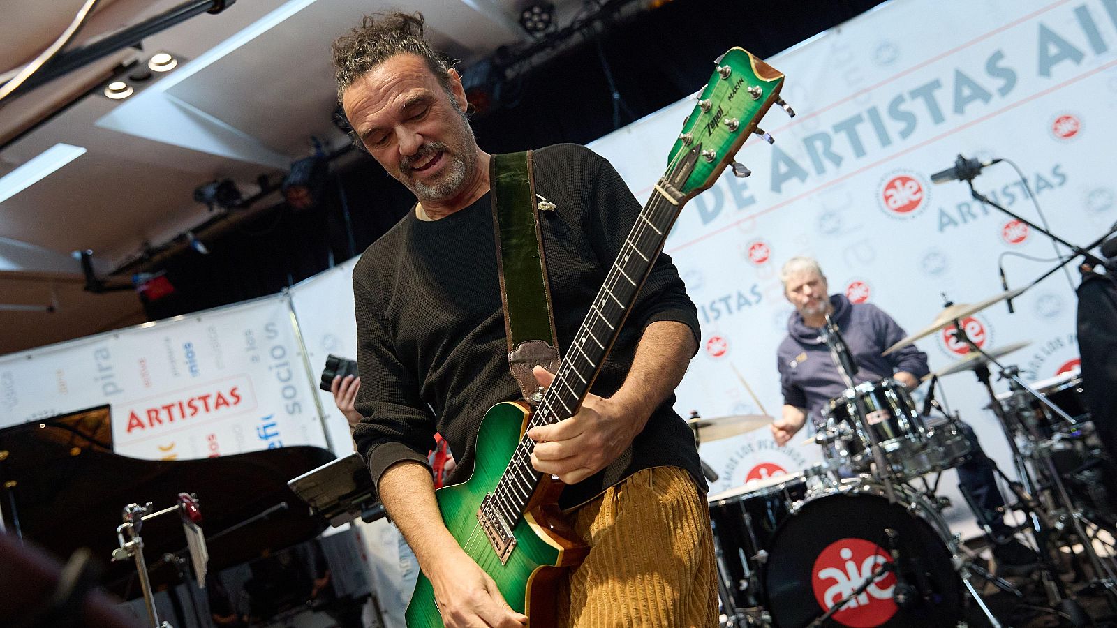 Ricardo Marín, el guitarrista de las estrellas | Ver