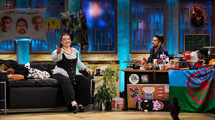 La Revuelta - Lia Kali