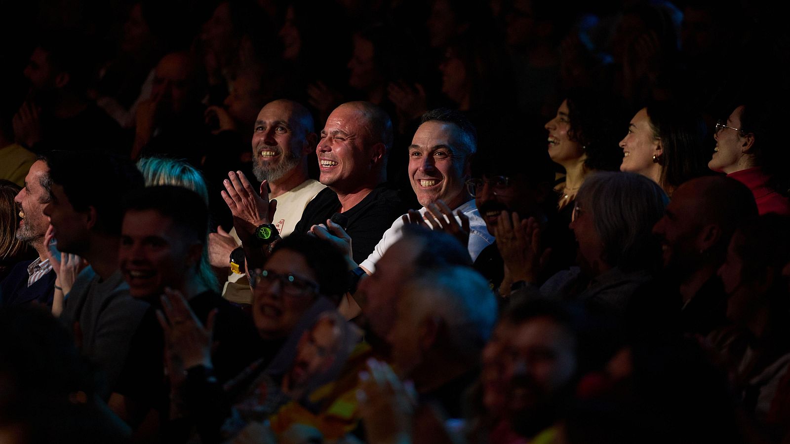 La Revuelta | ¡Hay que recoger las cacas de los perros! 19/3/25 - La Revuelta | Ver