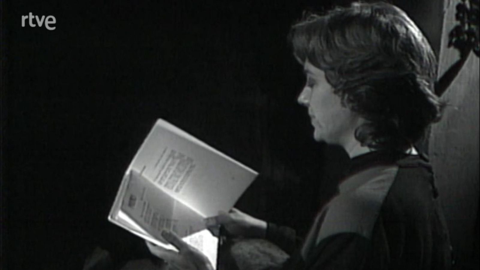 Maria Àngels Anglada - Cuca de llum - Arxiu TVE Catalunya - Arxiu TVE Catalunya | Veure