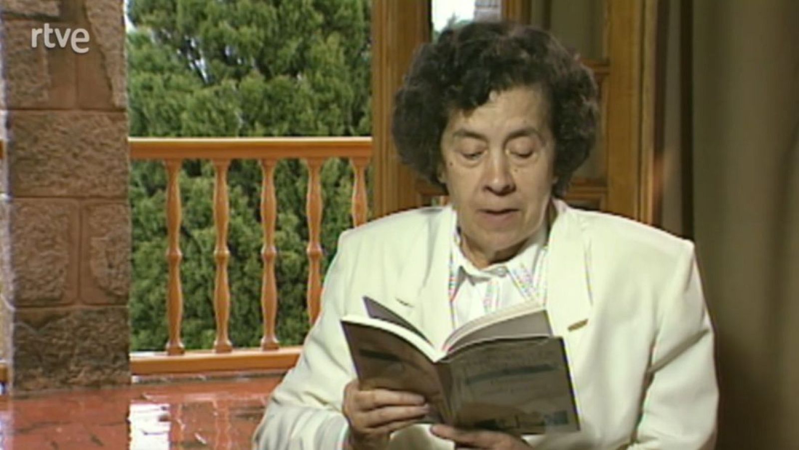 Paradís amb poetes. Maria Àngels Anglada - L'Odissea - arxiu - L'Odissea | Veure