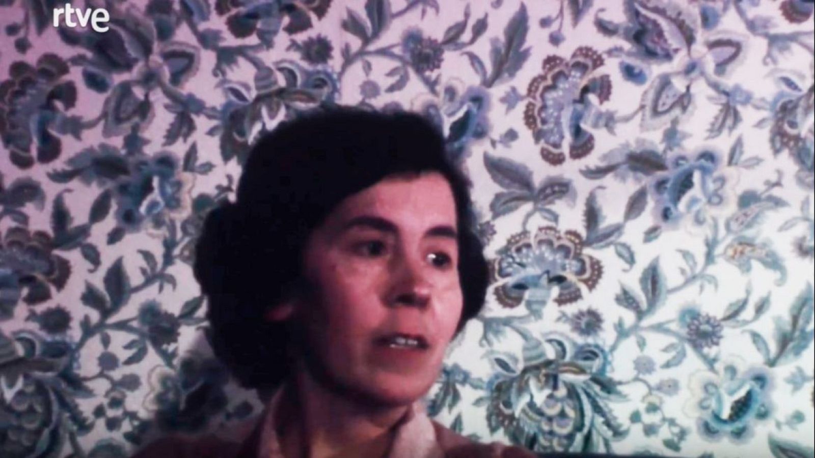 Maria Àngels Anglada guanya el Josep Pla 1978 - Signes - Arxiu - Signes | Veure