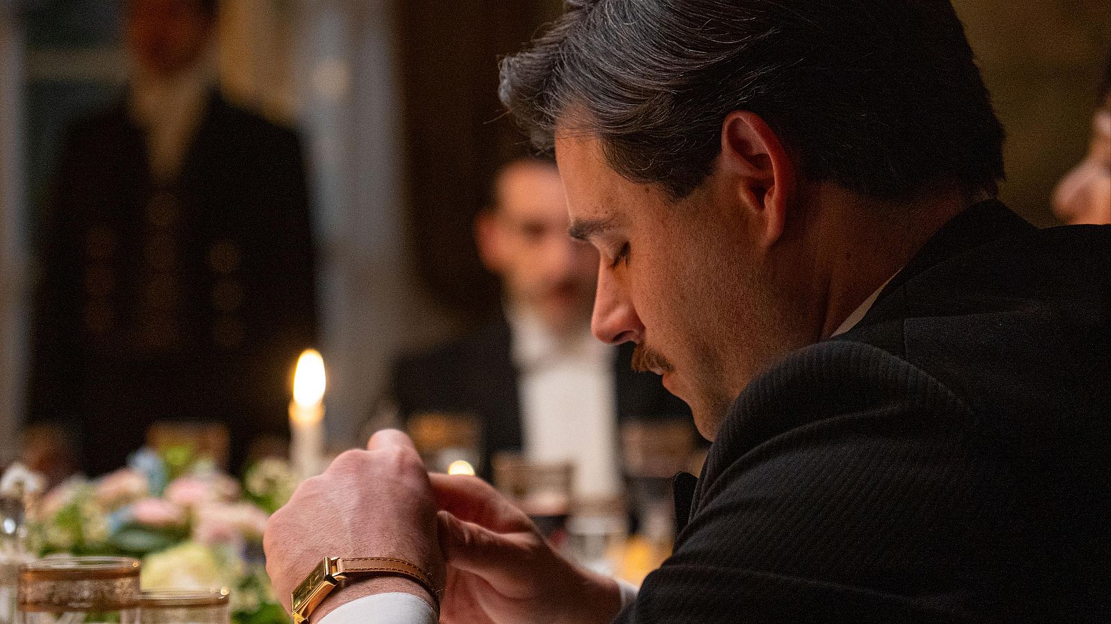 La Promesa: Manuel se marcha a Italia - La promesa | Ver