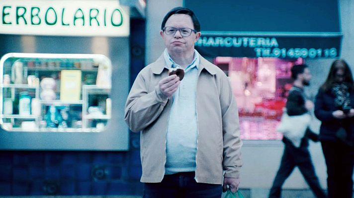 Telediario 1 - La campaña #Tancomotú defiende las similitudes del día a día entre personas con sindrome de Down y sin él