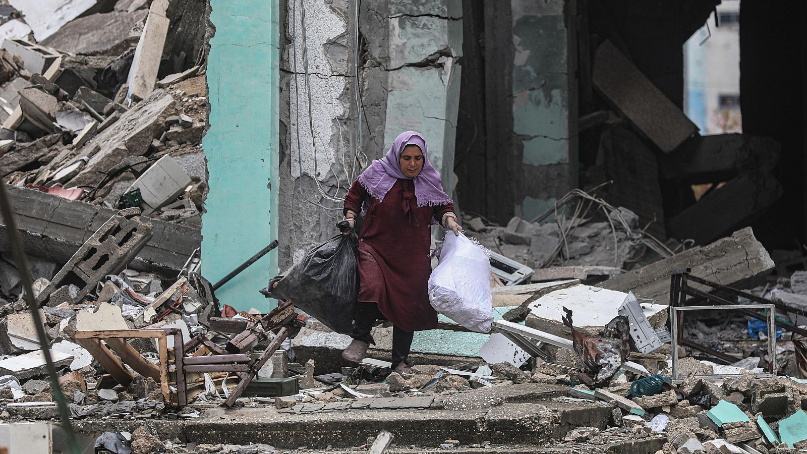 ¿Feliz Día de la Poesía? | Ver