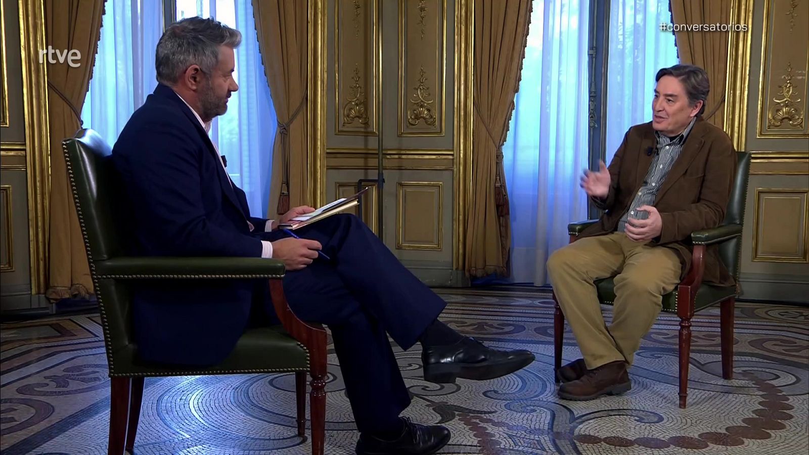 Conversatorios en Casa de América - Luis García Montero, poeta y Director Centro Cervantes - ver ahora