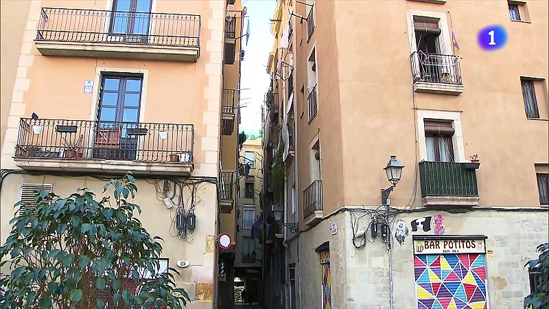 Creix el negoci amb pisos 'okupats' - L'Informatiu | Veure