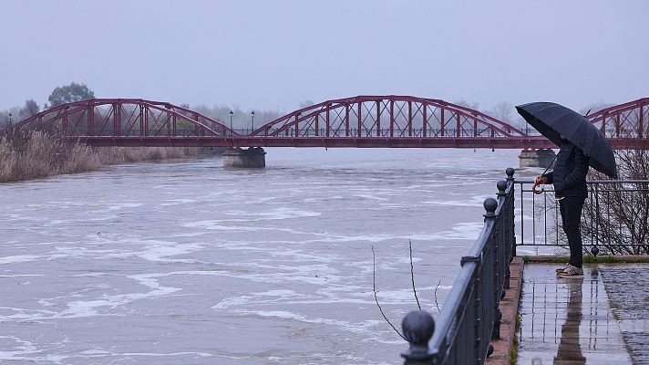 Telediario Fin de Semana - La borrasca Martinho deja ríos desbordados y cientos de viviendas afectadas