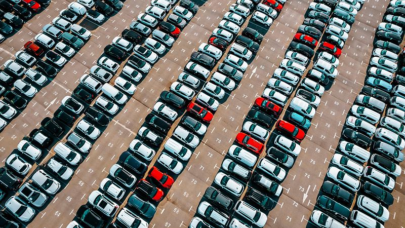 Los coches de segunda mano, cada vez más caros y demandados - Telediario 1 | Ver