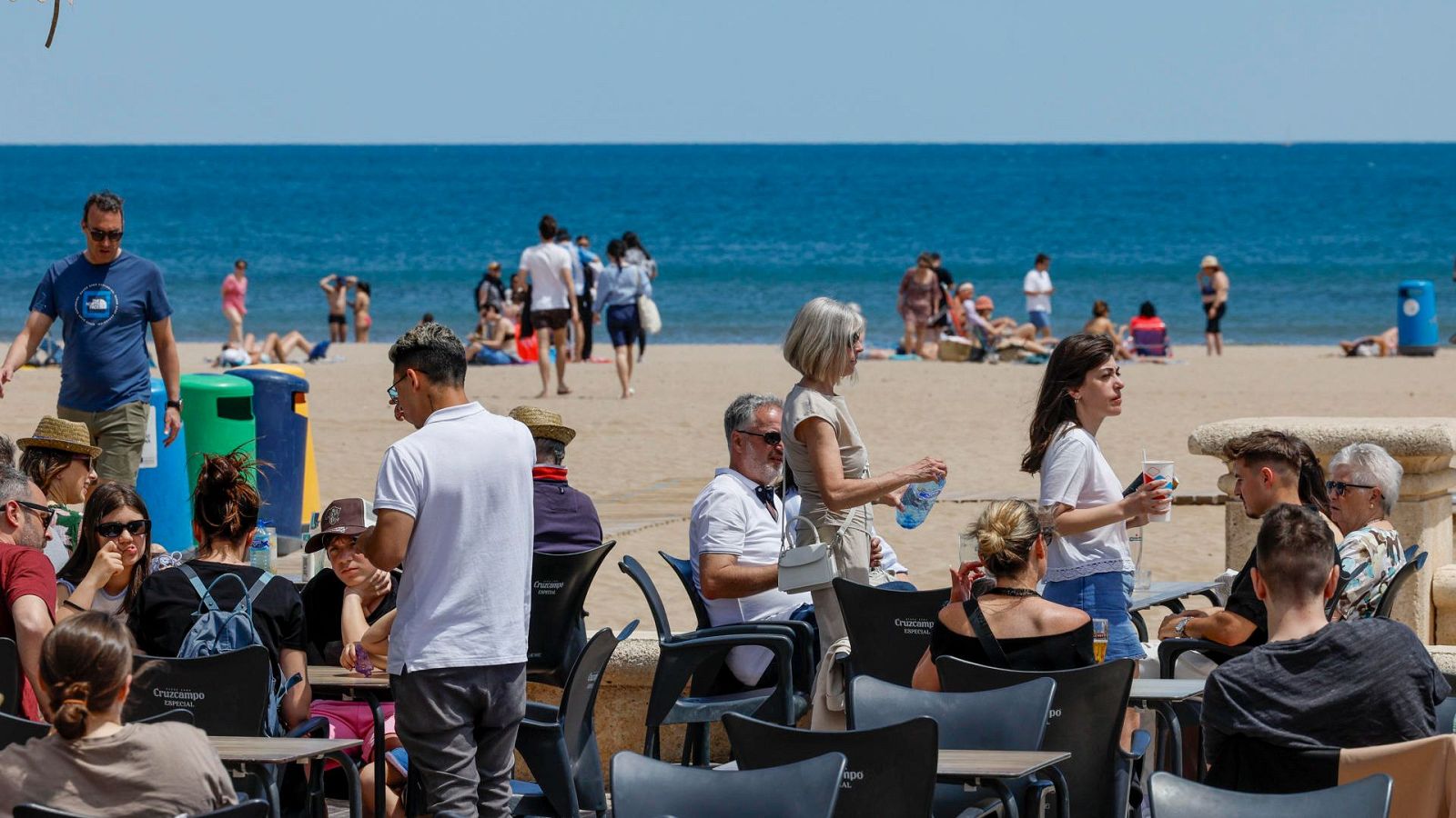 Reservas de Semana Santa: sube la demanda extranjera y los españoles viajan más a Italia y Francia | Ver