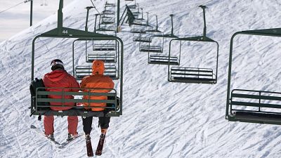 Simulacro de accidente en un telesilla en Le�n | Ver