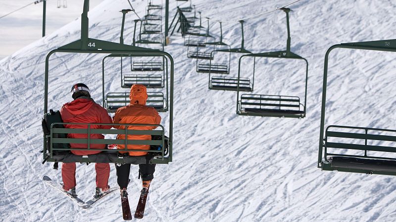Simulacro de accidente en un telesilla en León | Ver