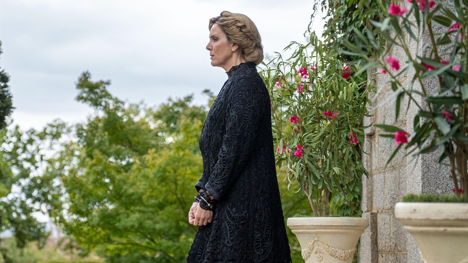 La Promesa: Entrevista a Eva Martín, Cruz en la ficción - La promesa | Ver