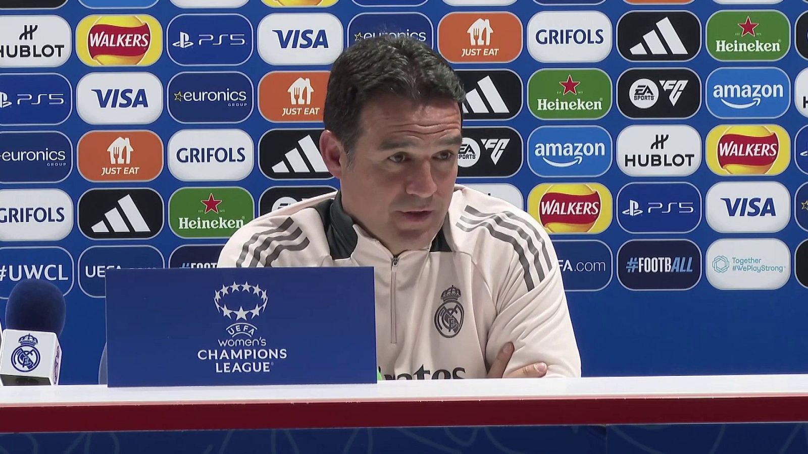 Alberto Toril: "En el momento importante el equipo se ha unido" - Fútbol | Ver