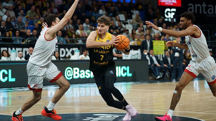 Baloncesto en RTVE - La laguna Tenerife vence a Baxi Manresa y deja sin opciones al conjunto catalán en la Basketball Champions League