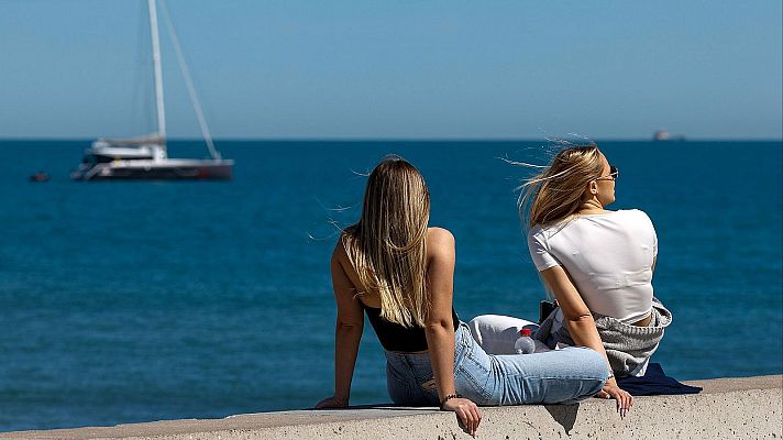 El tiempo - Cataluña, en aviso amarillo por fuerte oleaje este miércoles