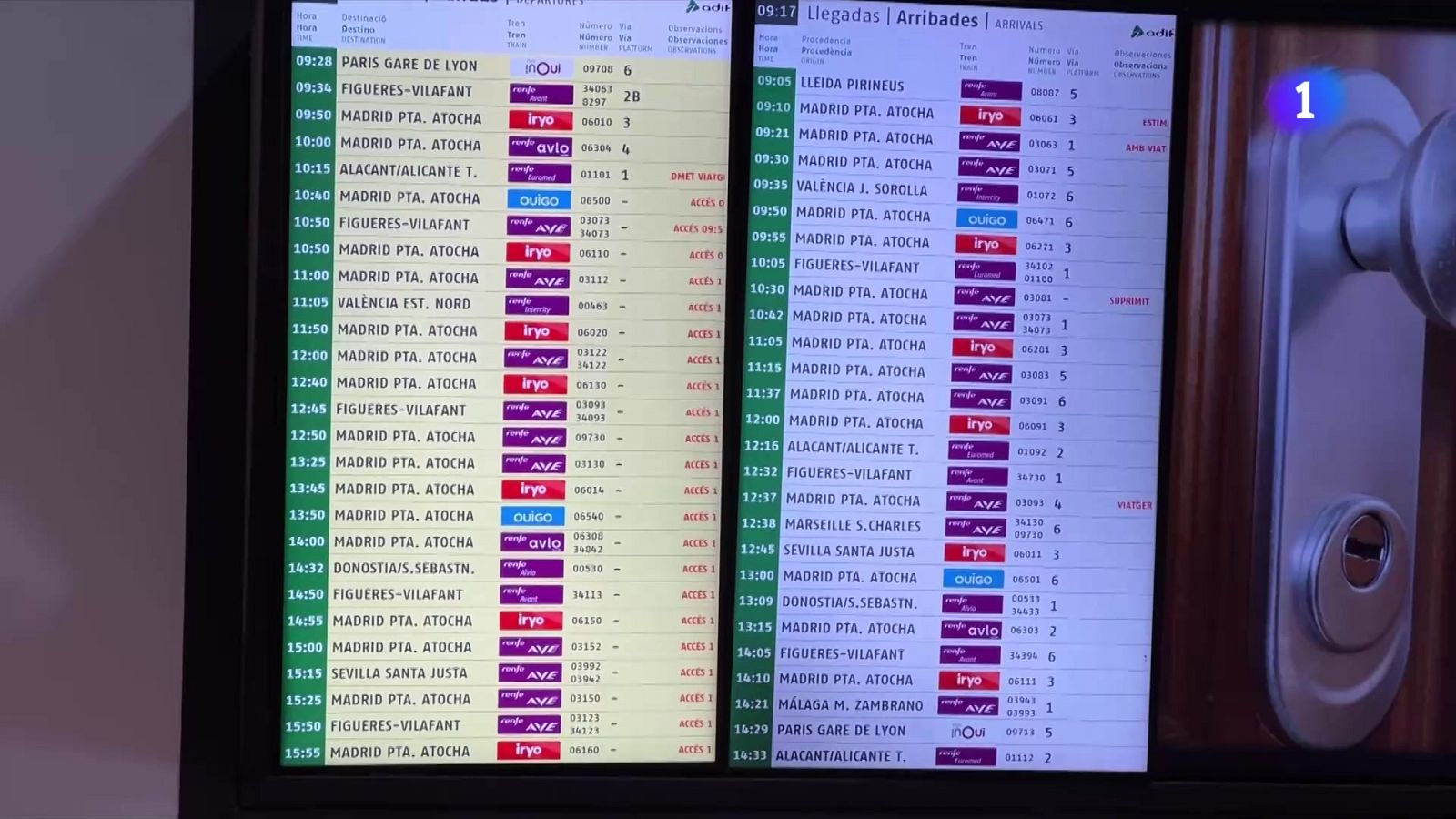 La vaga i les avaries acumulen noves incidències a Rodalies - L'Informatiu | Veure