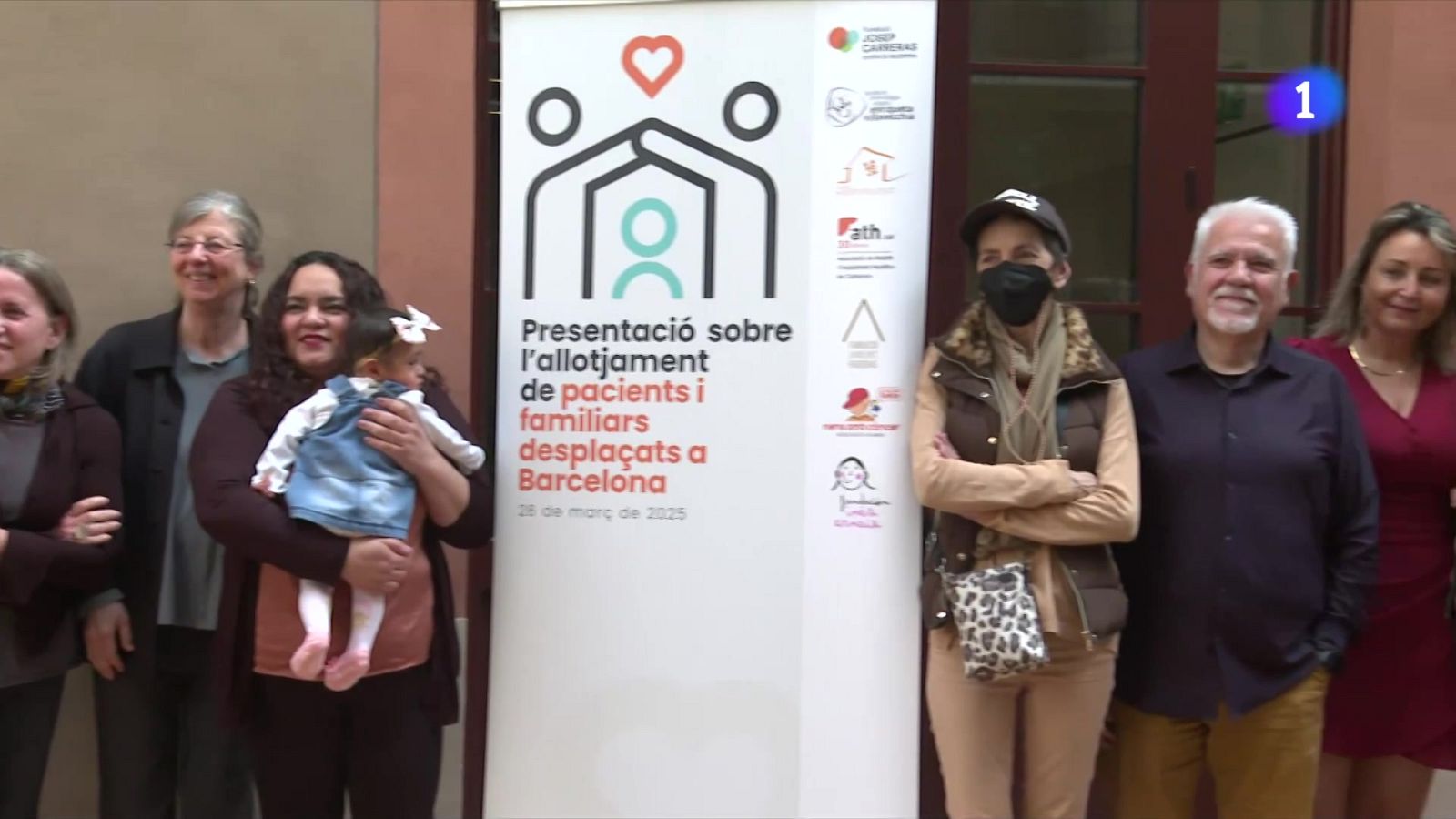 Dificultats per cobrir la demanda d'allotjaments dels pacients desplaçats a Barcelona - L'Informatiu | Veure