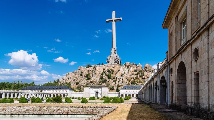Telediario 1 - El Gobierno y el Vaticano pactan que la Basílica de Cuelgamuros siga siendo lugar de culto